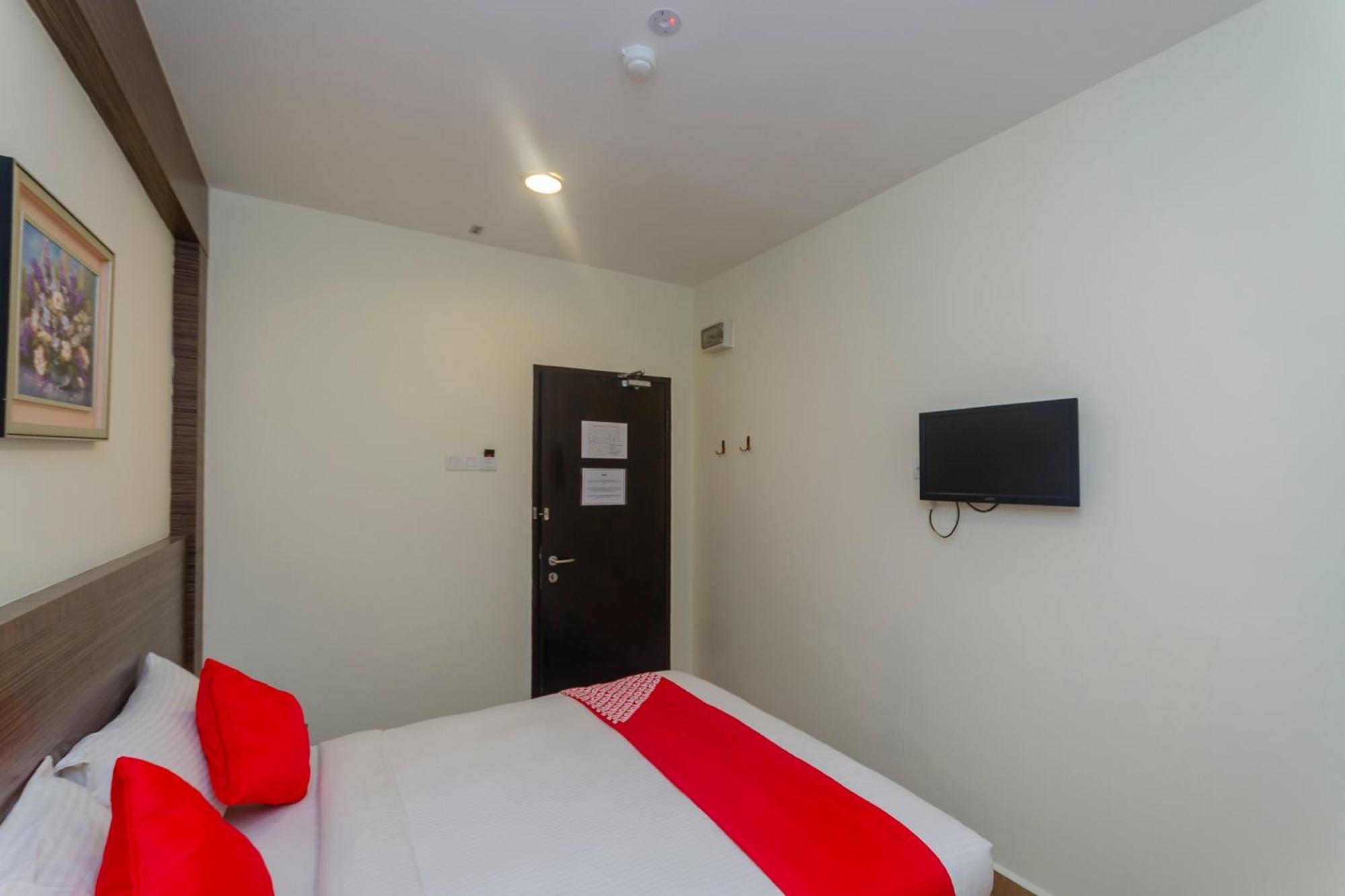 Super Oyo 596 The Vintage Hotel