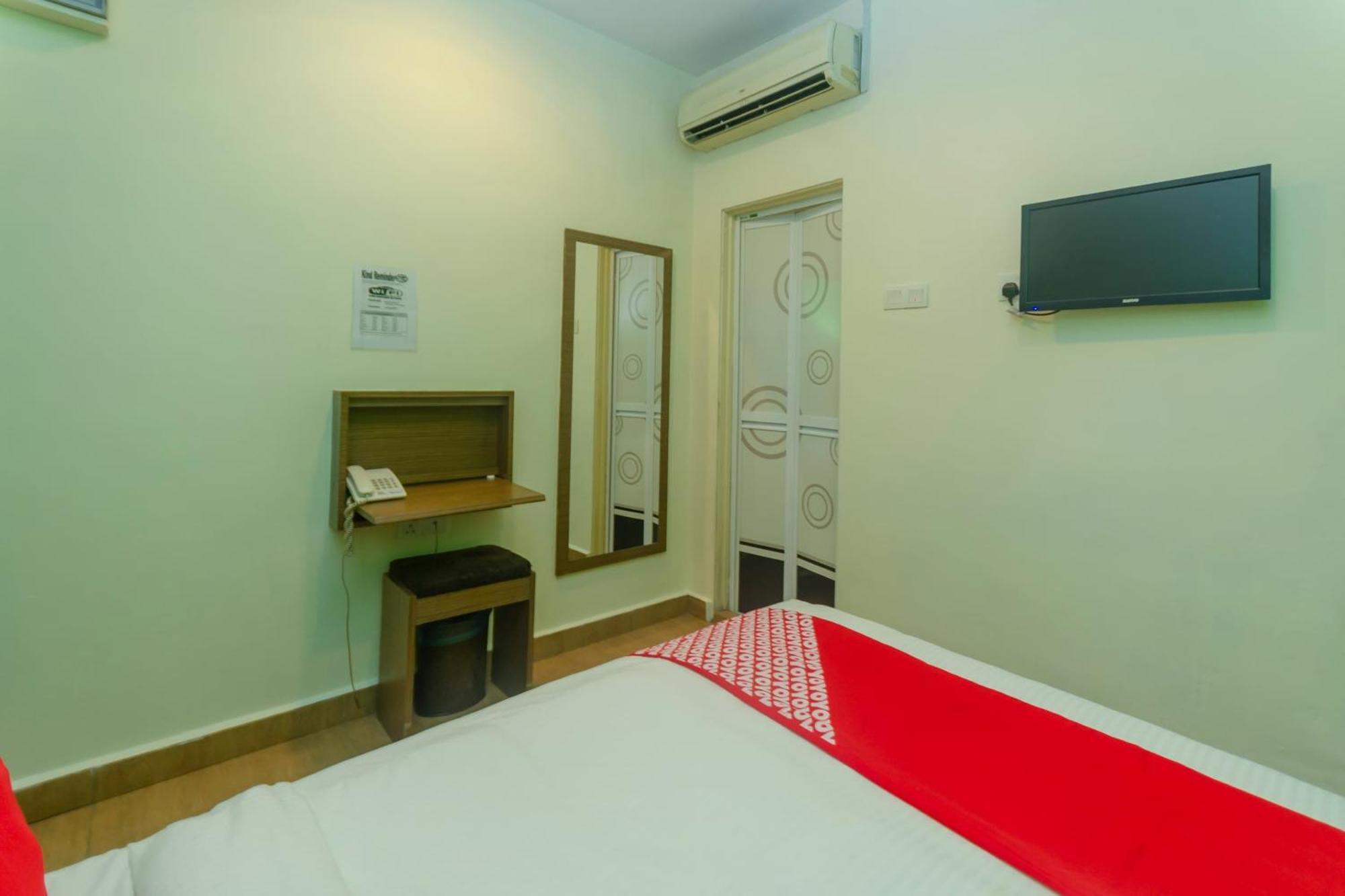 Hotel Super Oyo 596 The Vintage